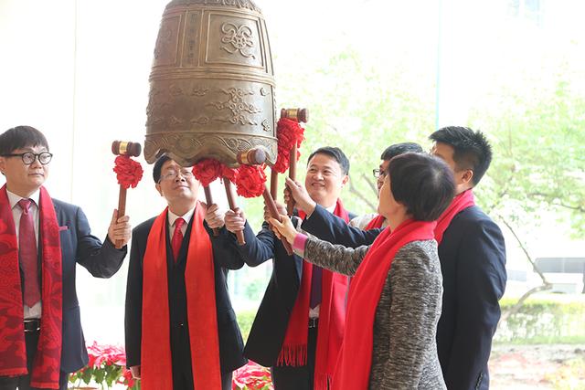 现代医疗经典案例:在一平方厘米的位置,硬生生打进去两公里深度